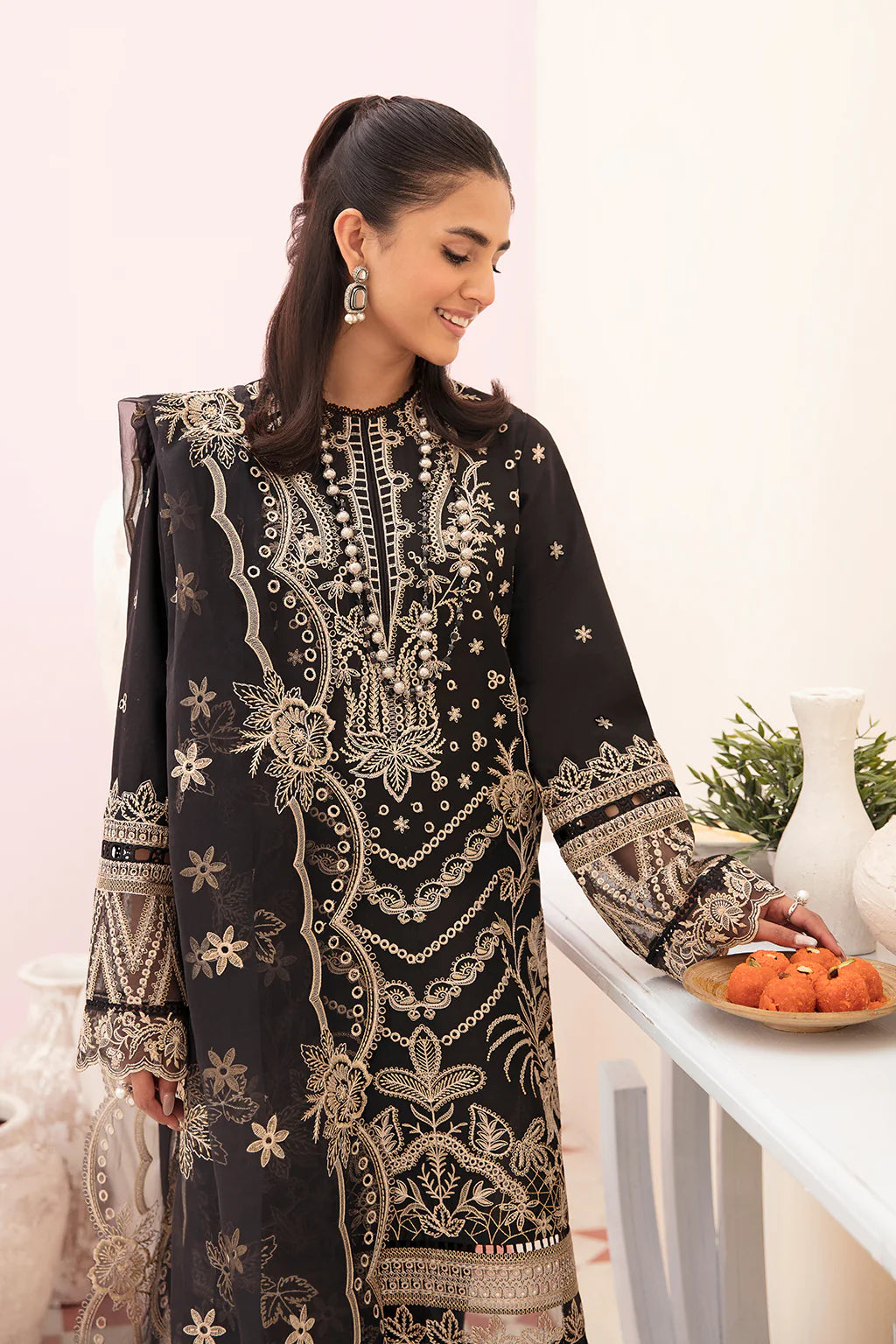 Afrozeh Unstitched 3 Piece Embroidered Lawn Suit FCAF23 AL-23-V3-07 Noir - Festive Collection Brand Mafia by Zonash