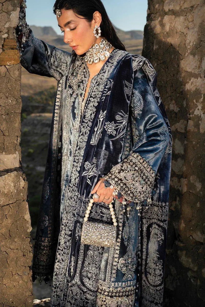 Sana Safinaz Unstitched 3 Piece Embroidered Velvet Suits SS23WL D-05 - Luxury Winter Collection Brand Mafia by Zonash